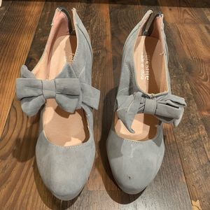 7.5 suede blue heels